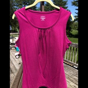 Cabela’s sleeveless top